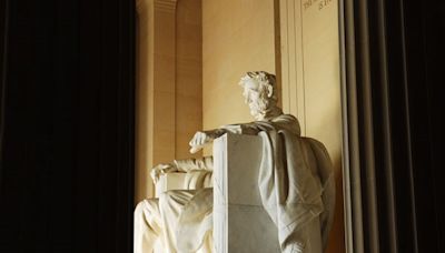 On this date: Lincoln Memorial dedicated