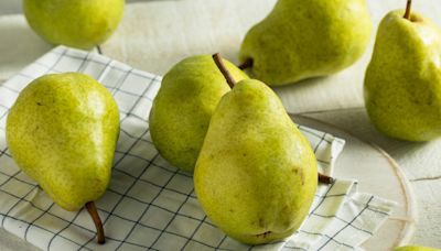 What's the Best Way to Tell if a Pear Is Juicy and Ripe?