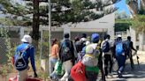 El centro de acogida de Churriana abre sus puertas a casi 100 inmigrantes hasta julio