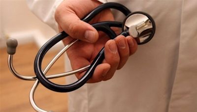 El verano dispara hasta los 15 días las esperas para ser atendido por el médico de familia