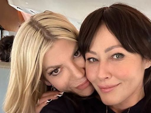 Tori Spelling reveló por qué la última conversación que mantuvo con Shannen Doherty fue crucial para ella: “Estoy agradecida”