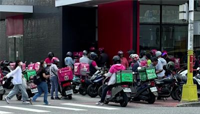 震後花蓮麥當勞剩1分店可外送！ 外送員「等餐包圍」成奇觀