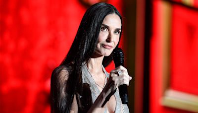 Demi Moore lashes out at audience while honoring Cher
