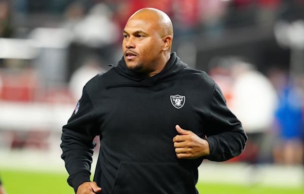 Raiders Coach Antonio Pierce Makes His Players Feel Like Family