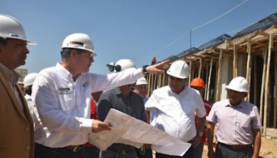 Piura: ministro de Educación supervisó reactivación de obras en colegios de Catacaos