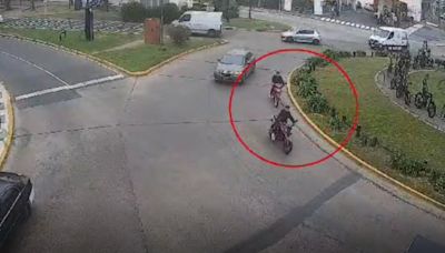 Video: dos delincuentes robaron una moto en San Isidro y fueron atrapados tras una brutal persecución