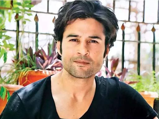 Rajeev Khandelwal says his 'Showtime' character is not purely based on Shah Rukh Khan; it's a blend of many 'superstars' | Hindi Movie News - Times of India