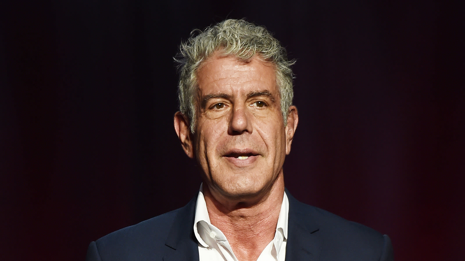 Anthony Bourdain's Favorite LA Restaurant Was An Unexpected Choice