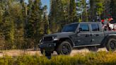 Jeep Commemorates Eclipse With Limited-Edition Gladiator NightHawk