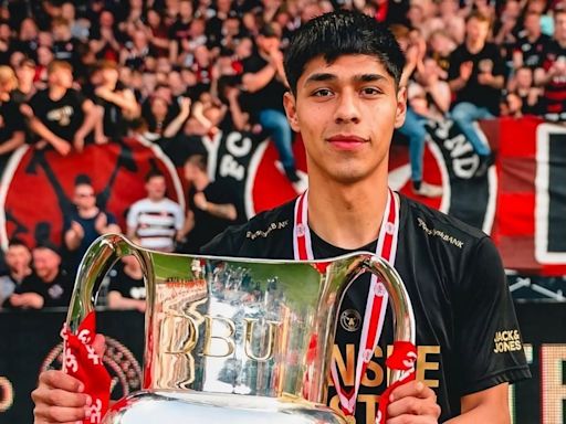 La millonaria oferta que prepara Liverpool de Inglaterra para llevarse a Darío Osorio desde Dinamarca - La Tercera