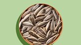 Sunflower Seeds Nutrition and 7 Impressive Health Benefits