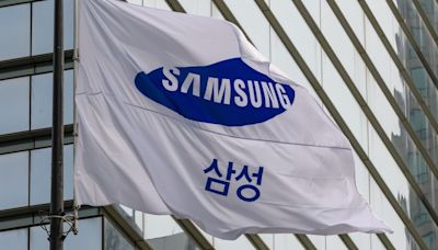 Samsung Electronics' union threatens first ever walkout next week