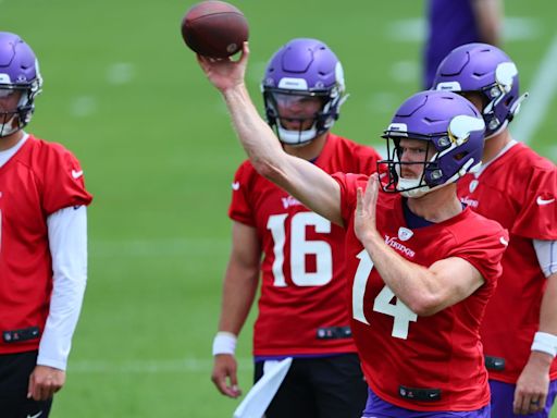 J.J. McCarthy, Sam Darnold QB1 Battle Discussed by Vikings HC Kevin O'Connell