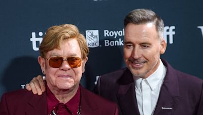 Elton John nach Infektion: "Ich wünschte, ich könnte euch sehen"