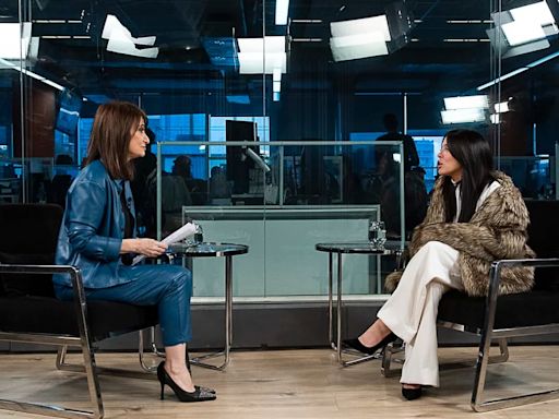 Sofi Gonet con María Laura Santillán: “Estaba de novia con una chica y darnos un beso en la calle me daba miedo. Hay muchos discursos de odio”