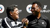 Pelé y Maradona: una montaña rusa de amor y odio entre dos súper estrellas