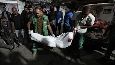 Mueren al menos 50 palestinos en un bombardeo israelí contra "terroristas de Hamás" en Rafah