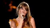 Taylor Swift told fans not to 'defend' her against anyone she dated as a teen before singing 'Dear John' for the first time in 11 years