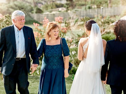 Watch This Bride’s Viral Emotional First Wedding Look With Her Grandparents