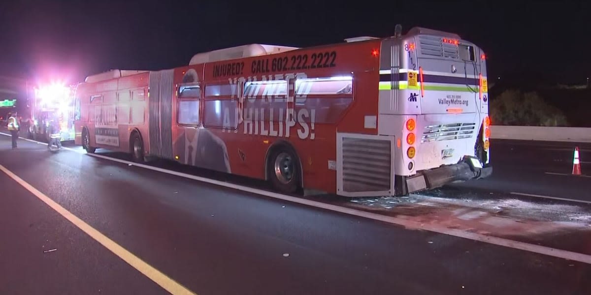 Driver killed in crash with metro bus on Scottsdale freeway