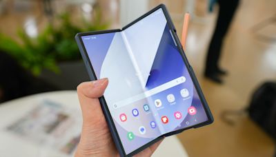 I went hands-on with Samsung's Galaxy Z Fold 6 and it made my OnePlus Open feel outdated
