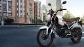 La moto que funciona con gas natural comprimido, la Bajaj Freedom 125