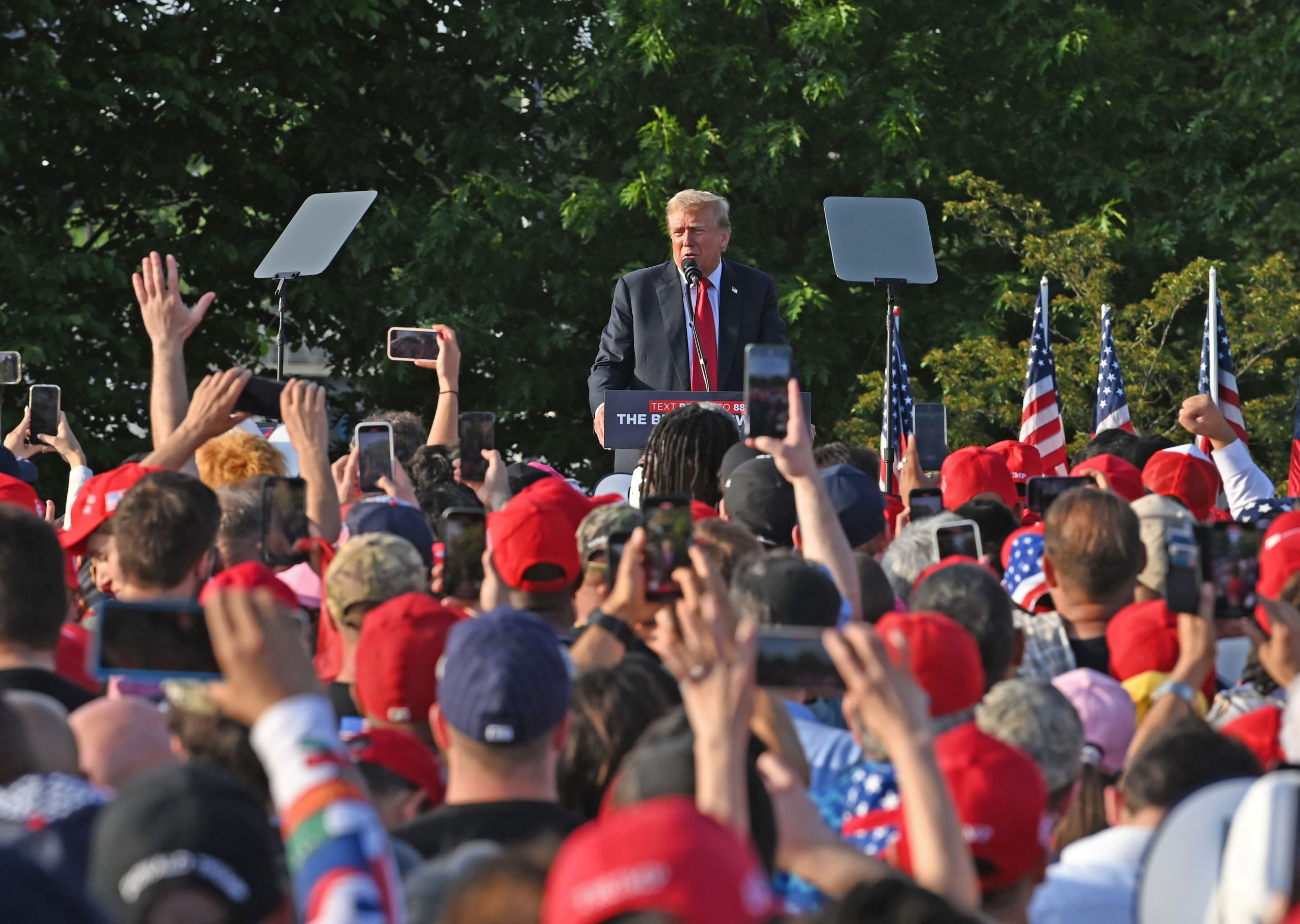 Video showing Donald Trump's Bronx rally crowd size goes viral