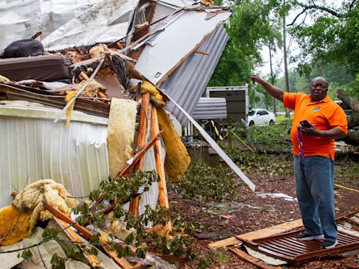 2 dead in Louisiana as tornadoes hit the South, thousands without power