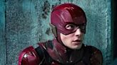 The Flash: Ezra Miller filmó escenas adicionales para la película antes de ser acusado de robo