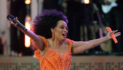 Diana Ross, Eminem y Jack White reinauguran antigua estación de tren de Detroit