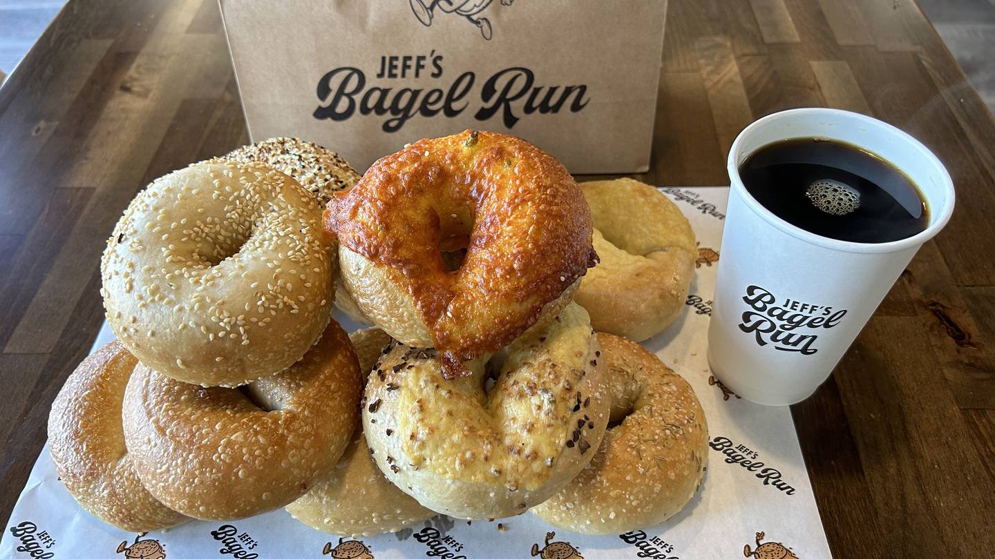 Jeff’s Bagel Run inks 30-store deal with race car driver