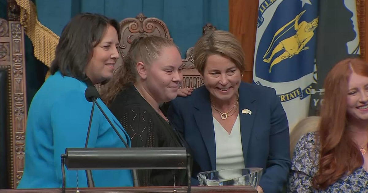 Woman who saved neighbor from house fire in Massachusetts given Madeline Amy Sweeney Award