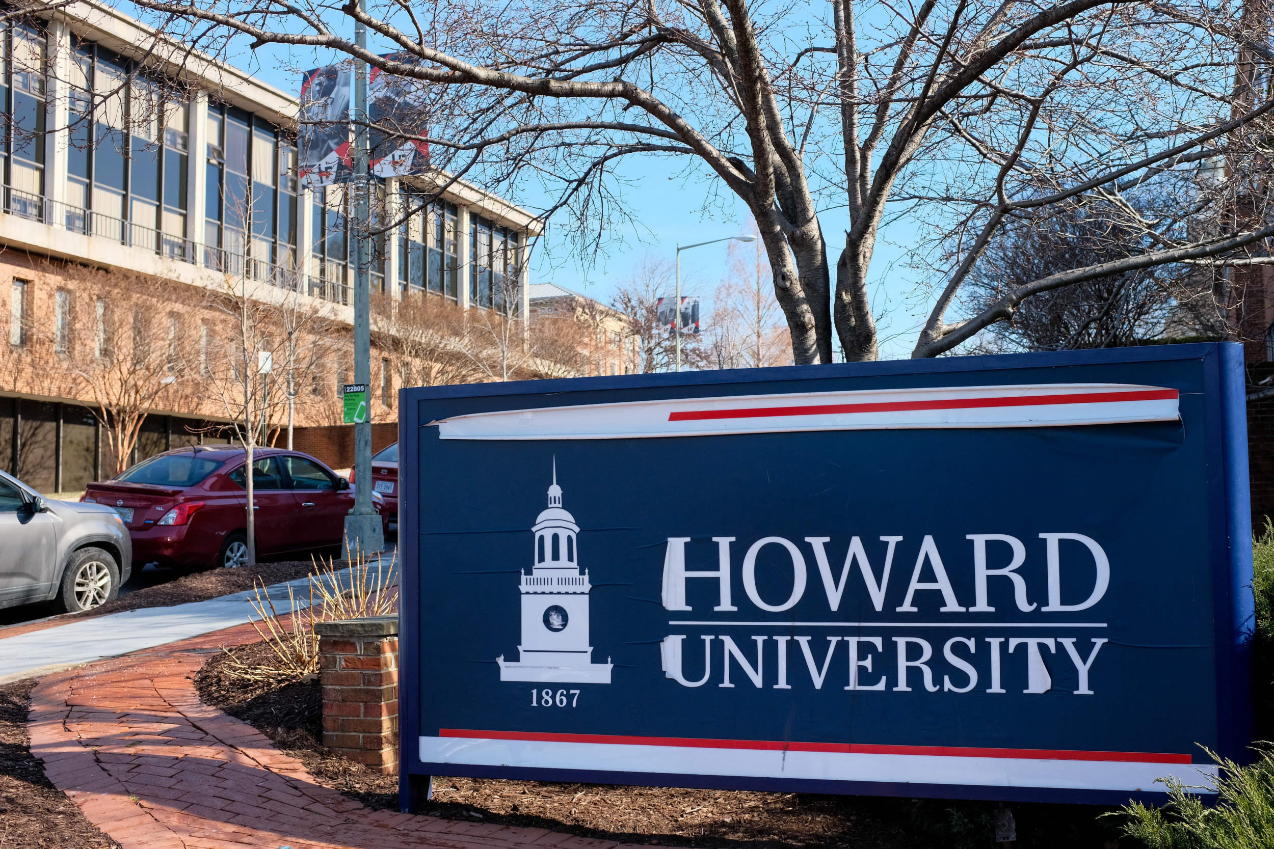 Howard University graduation erupts into chaotic scene: Everything we know