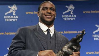 Reggie Bush is reinstated as 2005 Heisman Trophy winner, with organizers citing NIL rule changes