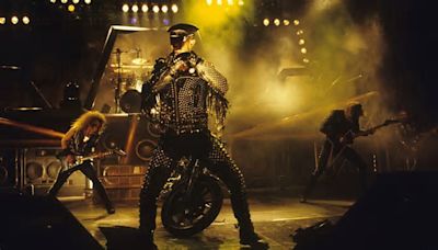 Leben ist Lautstärke: Pop-Anthologie zu „Breaking the Law“ von Judas Priest