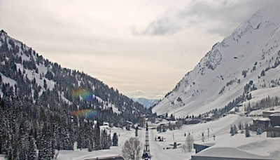 Photojournalist Documents The Middle Of A Heavy Storm Cycle At Utah Ski Area