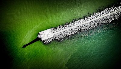 Muskegon Lake algal bloom could be spreading to Lake Michigan