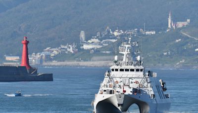 獨家》 漢光補考 光六快艇 海巡八里艦東部綜合操演 - 自由軍武頻道