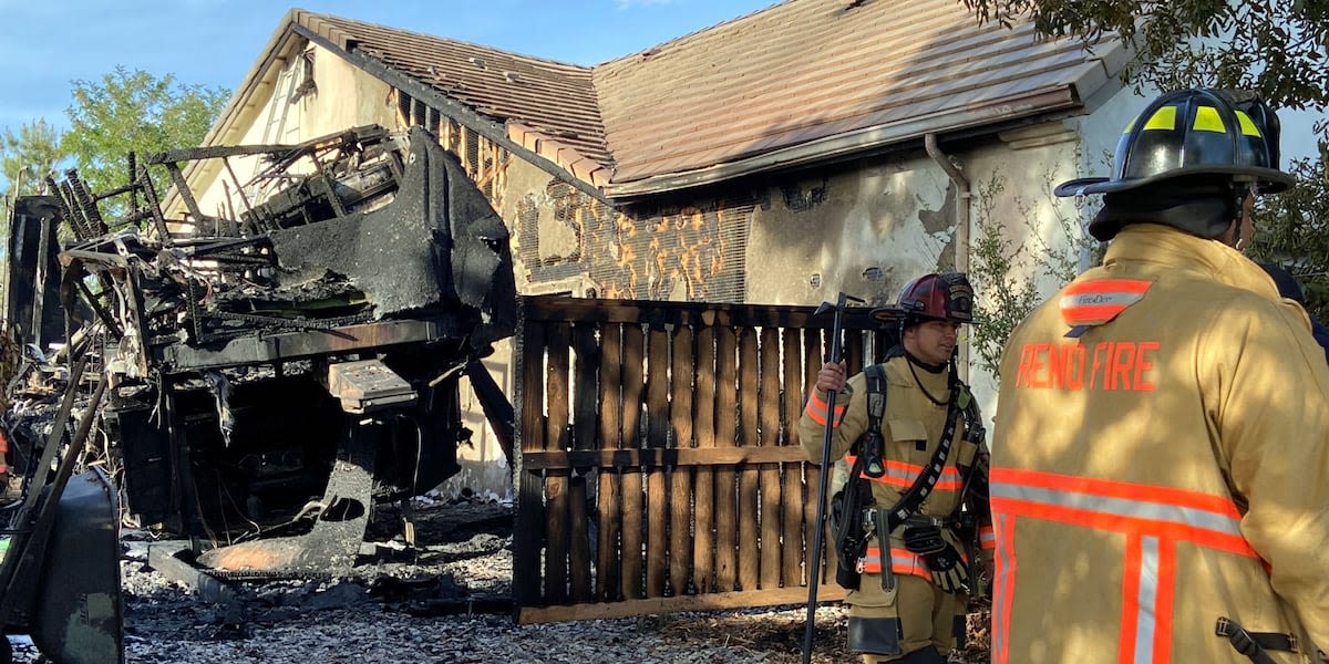 Two south Reno homes uninhabitable after RV fire