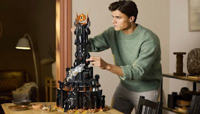 Cette tour de Sauron en Lego est un bijou pour les fans du Seigneur des anneaux