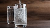 Seltzer Vs Sparkling Water: What's The Difference Between Them?