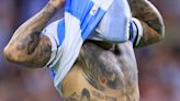 El tremendo tatuaje de Messi que tiene Otamendi en su cuerpo