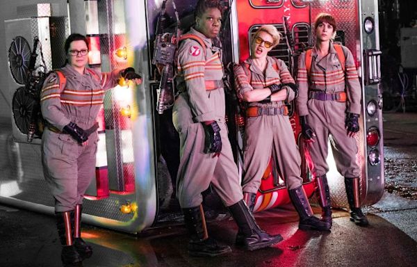 Dan Aykroyd Admits He Was ‘Mad’ About 2016 ‘Ghostbusters,’ but Doesn’t ‘Besmirch’ It