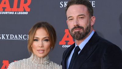 Jennifer Lopez Posts 'Stunning' Photos on Ben Affleck's 52nd Birthday