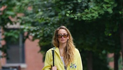 Jennifer Lawrence Blended Two Controversial Footwear Trends for the Ultimate Lazy-Day Outfit