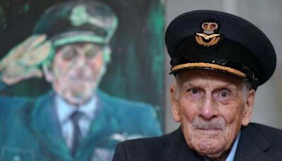 ‘Last of the few’ pilot celebrates 105th birthday in Dublin - Homepage - Western People