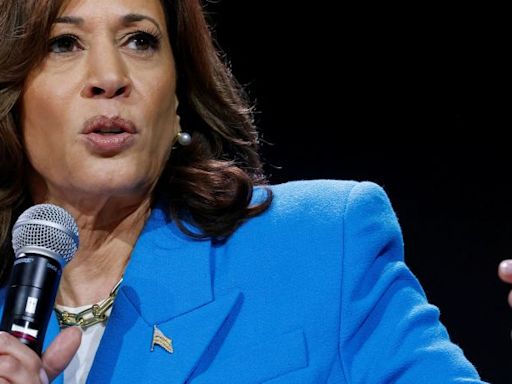 Harris se centra en vencer a Trump, no en las preocupaciones sobre Biden, en su intento de atraer a los votantes negros