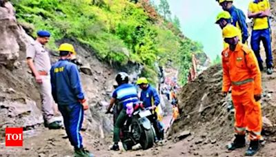Badrinath NH reopens for vehicles after 84 hrs | Dehradun News - Times of India