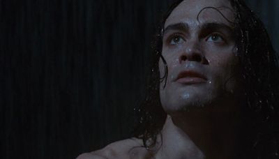 Without Brandon Lee, The Crow Doesn’t Fly