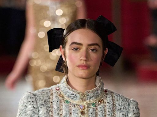 The Bigger The Bow, The Better On Chanel’s Couture Runway